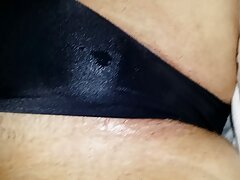 Hermanastro y hermanastra tienen interacción genital
