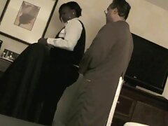 Sexo lésbico interracial con exótica negra y rubia caliente