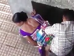 Pequeña adolescente morena Stasya Stoune necesita cosas calientes