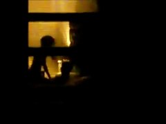 Mamada estilo POV con adorable morena y camarógrafo bien dotado